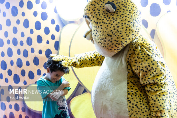 شخصیتهای انیمیشنهای یوز، رویاشهر، بابابام و... روی لوازمالتحریر شخصیتهای انیمیشنهای یوز، رویاشهر، بابابام و... روی لوازمالتحریر