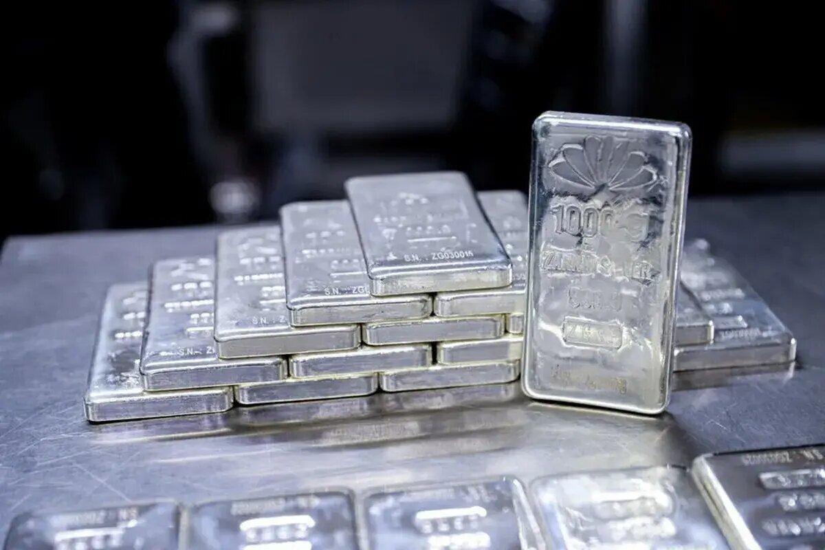 نقره باز هم گران شد/ مسیر طلا در بازار تغییر کرد نقره باز هم گران شد/ مسیر طلا در بازار تغییر کرد